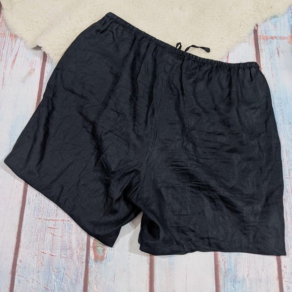 Linen Shorts - Picture 2 of 5